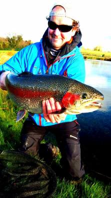 A 16lb Ardaire Springs Rainbow caught on a Bloodworm